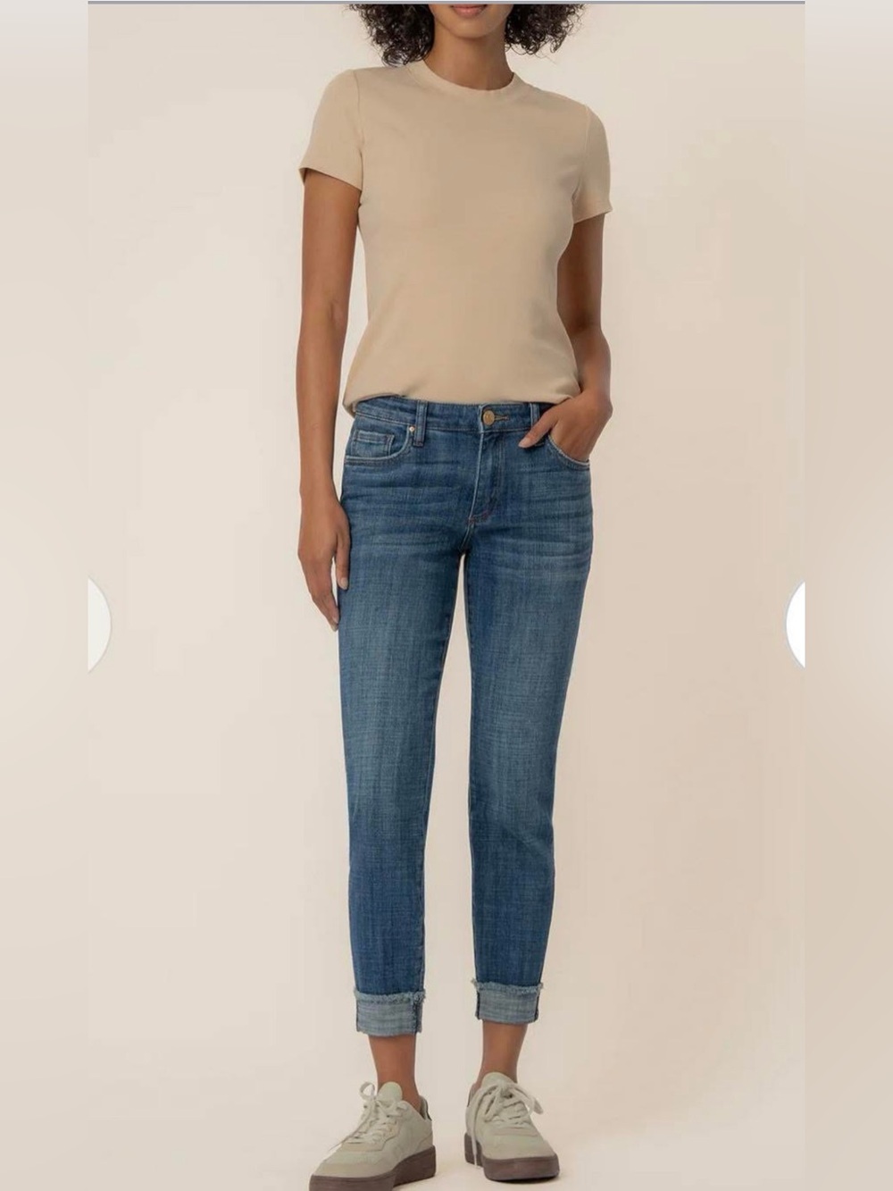 KUT from the KLOTH Amy Straight Leg Crop Jean Medium Wash size 6